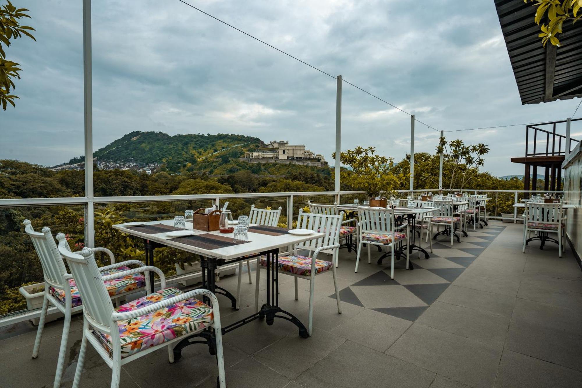 Tripli Hotels Shiv Villas Udajpur Zewnętrze zdjęcie