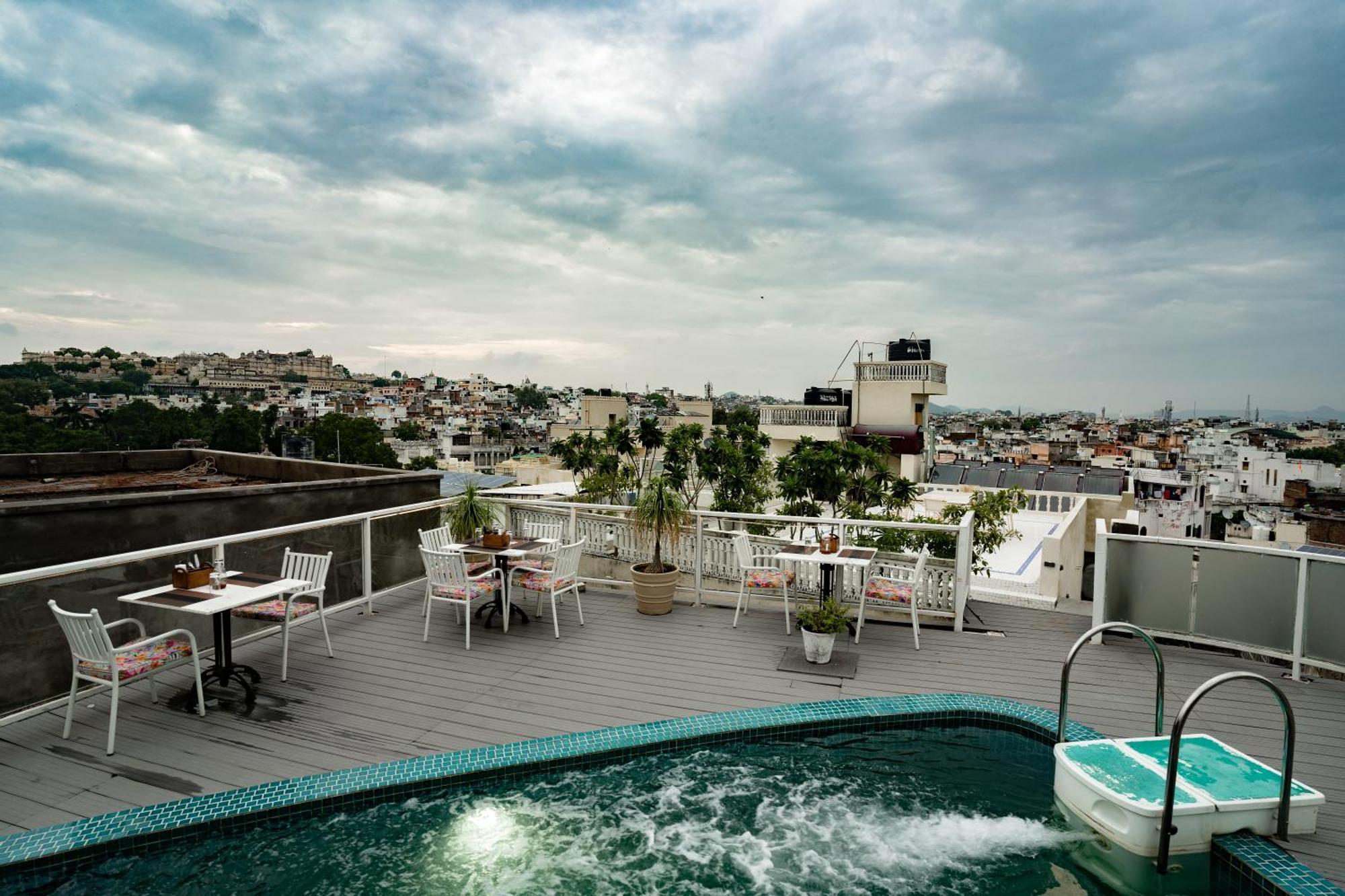 Tripli Hotels Shiv Villas Udajpur Zewnętrze zdjęcie